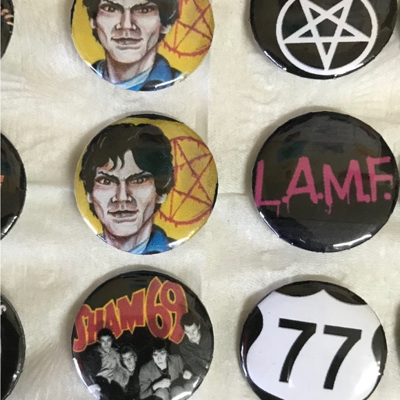 Vintage Punk Rock Pins - Picture 15 of 15